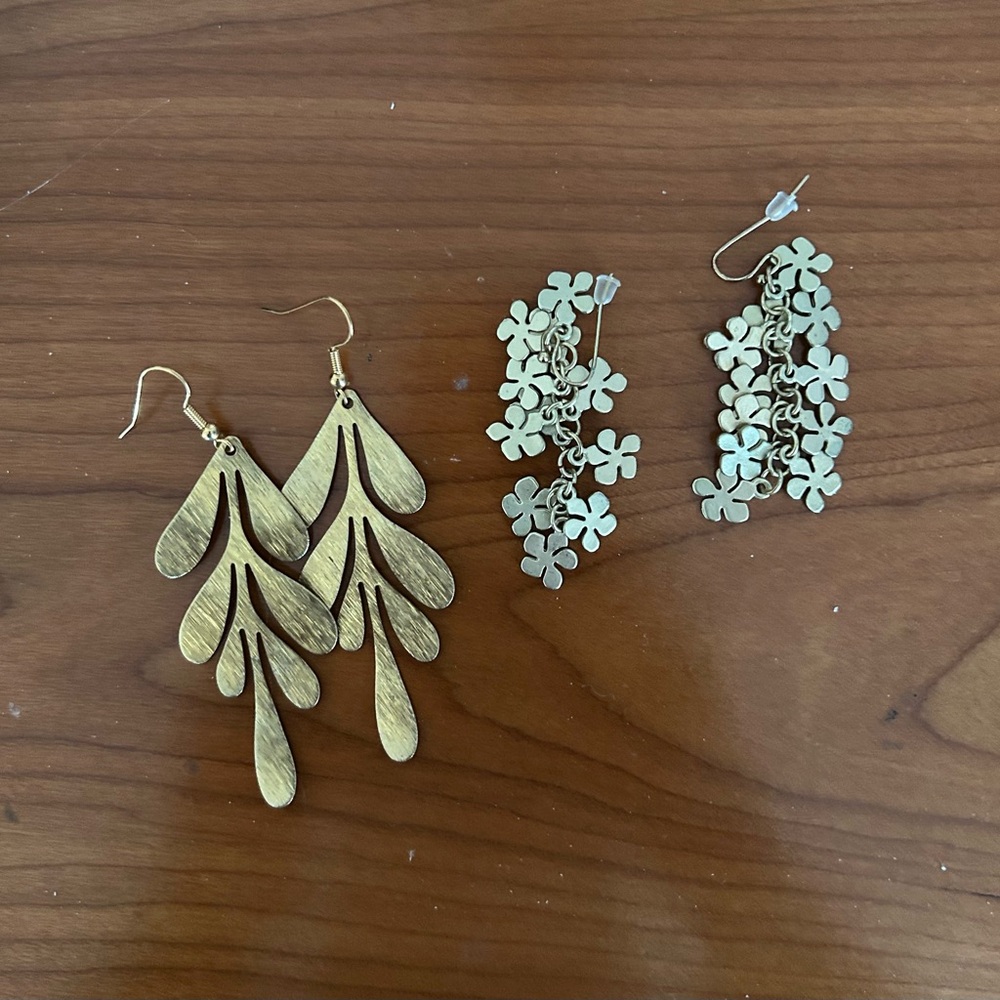 Gold Leaf and Flower Dangle Earring Bundle